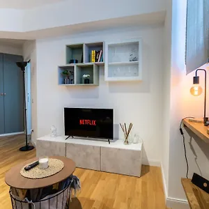 Apartamento Prada's Nest - Modern Design And Close To Metro, Milán