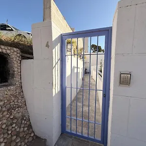https://pueblo-marino-oasis-junto-al-mar-de-la-araa-by-sol-maestranza.es-andalucia.com